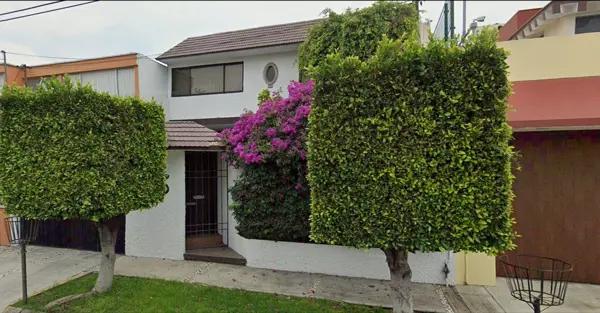 Casa en Remate Bancario en Ciudad Satélite, Naucalpan de Juárez