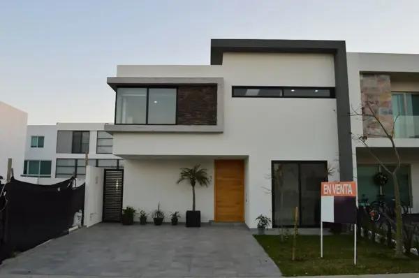 Casa en venta en fraccionamiento privado en Solares, Zapopan