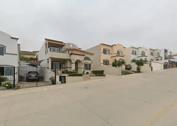 CASA EN VENTA COMO REMATE HIPOTECARIO, EN ENSENADA BAJA CALIFORNIA.