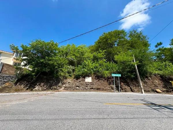 Terreno Escriturado en venta en Santa Fe Club de Golf en Xochitepec Morelos.