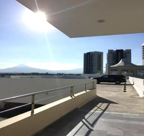 RENTA DE LOCAL NUEVO EN LOMAS DE ANGELOPOLIS