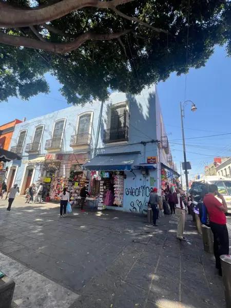 GRAN CASA CON LOCALES EN VENTA EN CENTRO HISTORICO