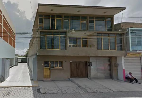 Casa adjudicada con amplio espacio y ubicación accesible en Tehuacán, Puebla JX