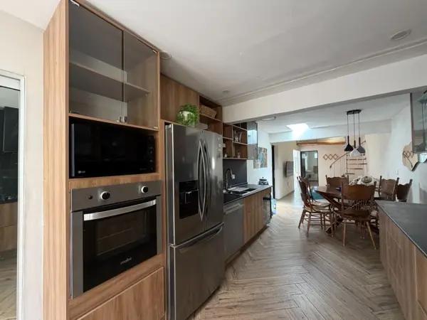 CASA UN SOLO NIVEL, AMUEBLADA en RENTA Colonia Santuarios del Cerrito, C.P. 76900