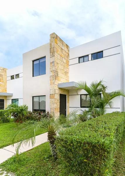 Casa en Venta con Recámara en Planta Baja en Caucel, Mérida, Yucatán