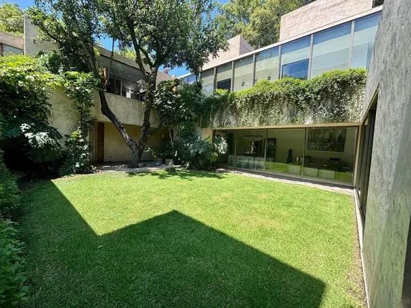 VENTA DE CASA EN CONDOMINIO, COL. DEL CARMEN, COYOACÁN