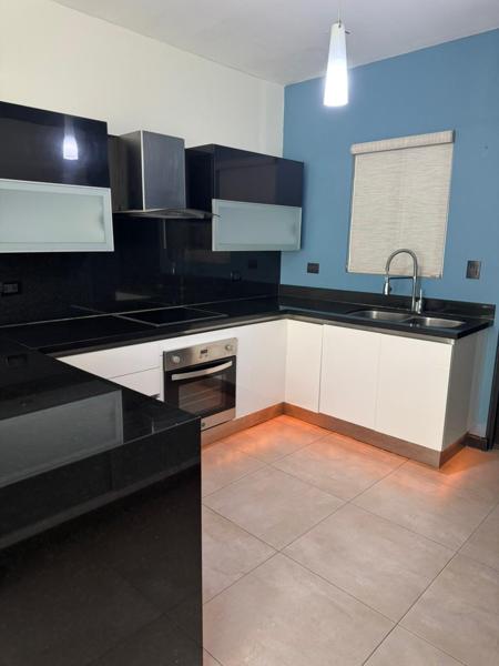 Departamento en renta en Valle Oriente