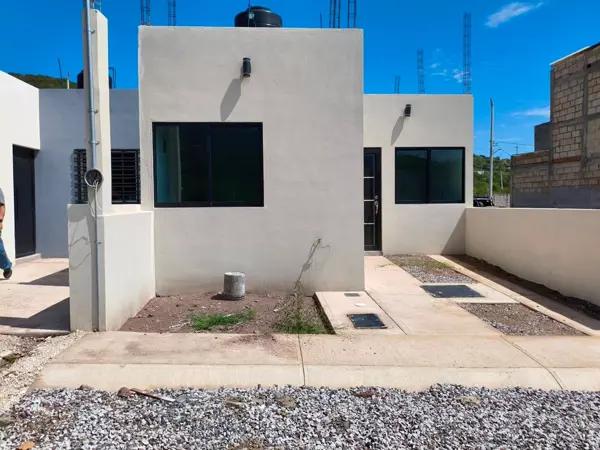 Juan Ramírez Vargas 3310246719 VENDE CASA NUEVA calle Fabricio Israel Corona Vizcarra 205