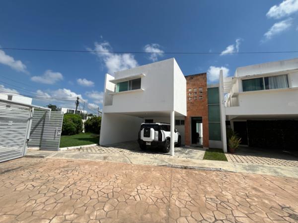 CASA EN VENTA EN MONTECRISTO