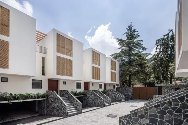 VENTA DE CASA EN CONDOMINIO EN LAS ÁGUILAS, COL.LOMAS DE AXOMIATLA