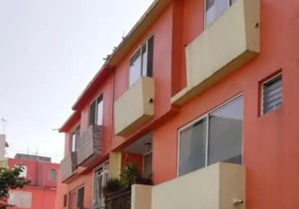 BONITA CASA DE RECUPERACION BANCARIA EN ZONA EXCLUSIVA EN LA DEL VALE, CDMX.