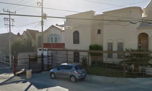 VENTA DE CASA EN LAS FUENTES CHIHUAHUA, CHIH.