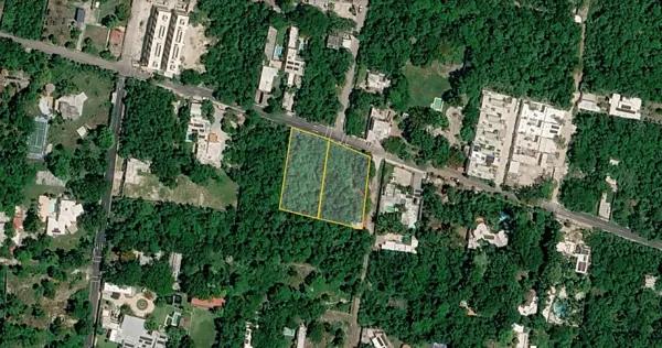 ¡Óptimo para desarrollar!Terreno(3600) en Esquina en Venta en Cholul