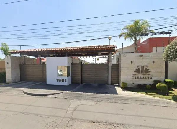 BONITA CASA EN CONDOMINIO DE RECUPERACION BANCARIA EN TERRALTA METEPEC, EDO. MEX. BONITA CASA EN CONDOMINIO DE RECUPERACION BANCARIA EN TERRALTA METEPEC, EDO. MEX.