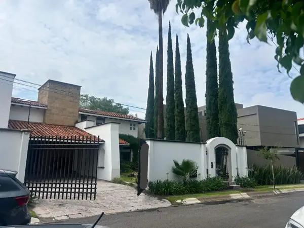Se Vende linda Casa en  Misiones Juriquilla