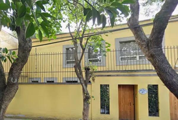 CASA EN COYOACAN DE GARANTÍA BANCARIA, OPORTUNIDAD ÚNICA.