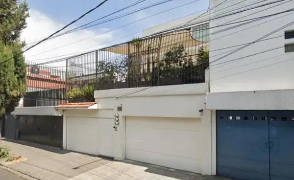 CASA EN COYOACAN DE GARANTÍA BANCARIA, OPORTUNIDAD ÚNICA.