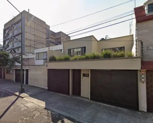 CASA EN COYOACAN DE GARANTÍA BANCARIA, OPORTUNIDAD ÚNICA.