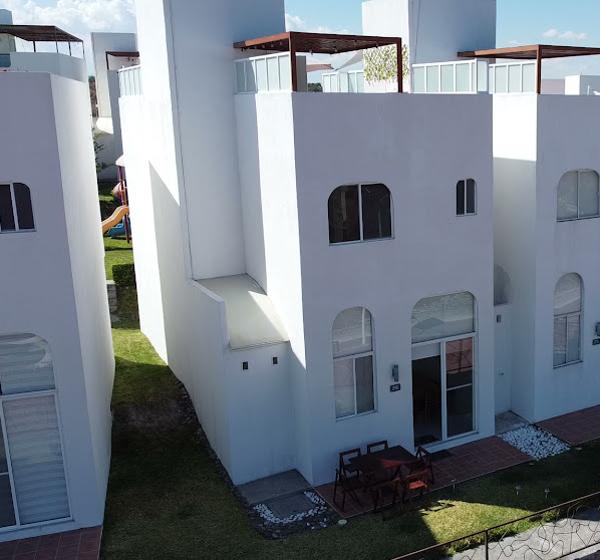 VENTA CASA CALLE 3 RESIDENCIAL CLUB NAUTICO TEQUES TEQUESQUITENGO MORELOS MÉXICO RECUPERACIÓN BANCAR