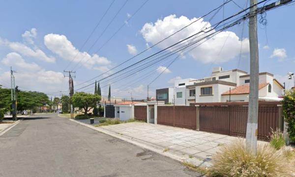 VENTA CASA AV SANTA CATARINA 119 VILLAS DEL MESÓN EN JURIQUILLA QUERÉTARO MÉXICO RECUPERACIÓN BANCAR