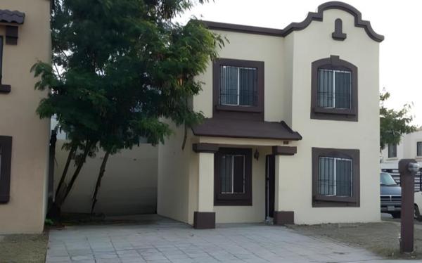 VENTA CASA CERRADA DE ARAGONEZ 100 URBI VILLA DEL REY MONTERREY NUEVO LEÓN MÉXICO RECUP BANCARIA