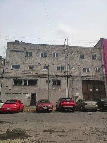 BODEGA DE USO COMERCIAL EN LA GUSTAVO A. MADERO EN VENTA