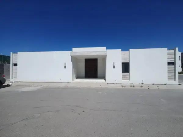 Casa de una sola planta en venta – Villas del Renacimiento