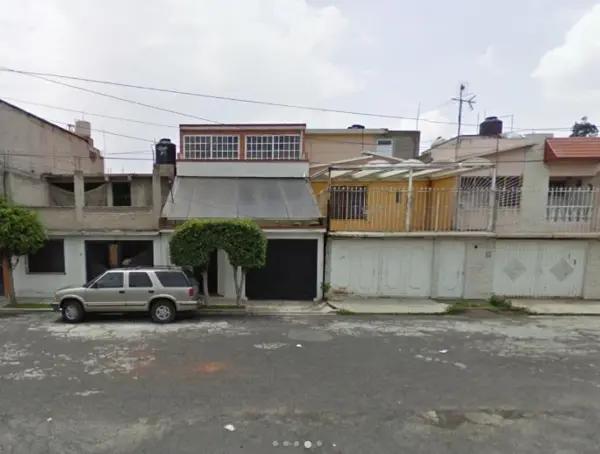 CASA EN VILLAS DE GUADALUPE XALOSTOC DE GARANTÍA BANCARIA, OPORTUNIDAD ÚNICA.