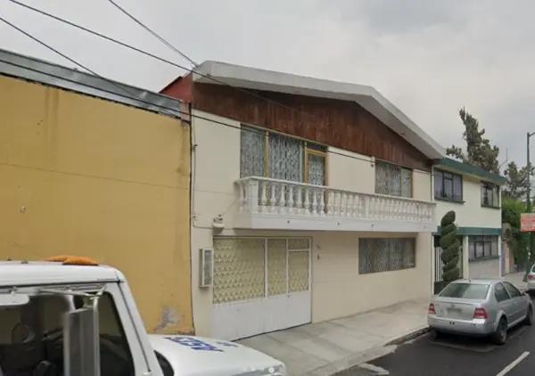 CASA EN LA MODERNA BENITO JUAREZ DE GARANTÍA BANCARIA, OPORTUNIDAD ÚNICA.