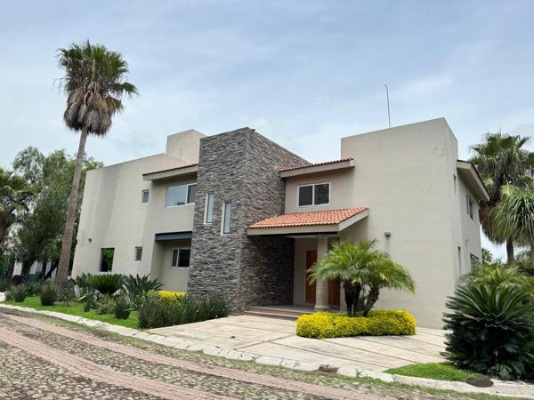 CASA EN RENTA EN BALVANERA POLO & COUNTRY CLUB –