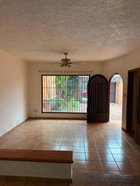 Casa en renta en Vista Hermosa, Cuernavaca, Morelos