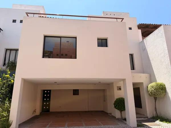 CASA FRACCIONAMIENTO ANZURES VENTA