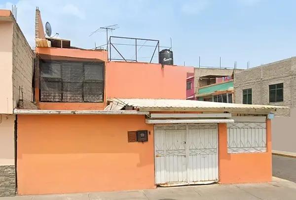 Casa en Remate en Gustavo A. Madero, Oportunidad Única