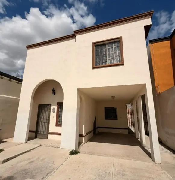 Casa amueblada en renta, residencial Loma Bonita.