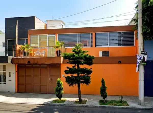 Remate inmobiliario: Casa en Azcapotzalco, Ciudad de México, oportunidad de adquisición en efectivo