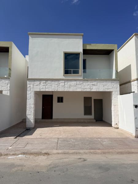 Casa en venta en Los Viñedos, Torreón: Privada cerrada con amenidades