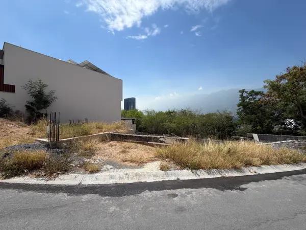 TERRENO RESIDENCIAL EN VENTA COLINAS DEL VALLE ZONA MONTERREY