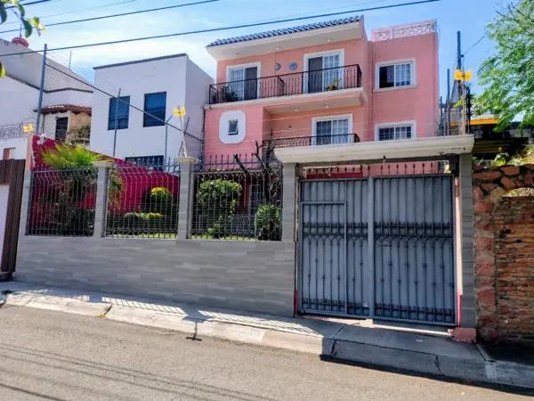 CASA EN RESIDENCIAL TEJEDA, CORREGIDORA