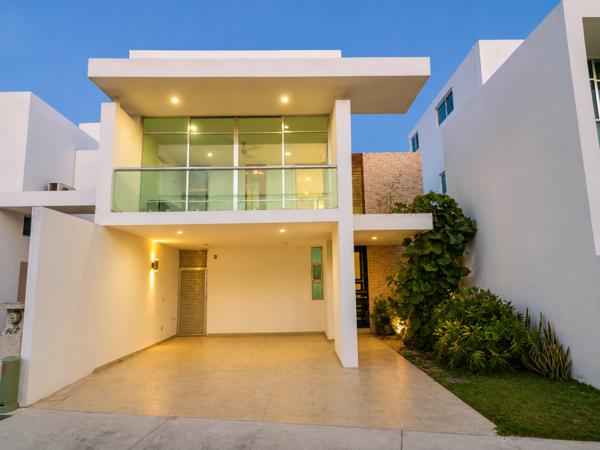 Casa en venta en Altabrisa, Mérida, Yucatán
