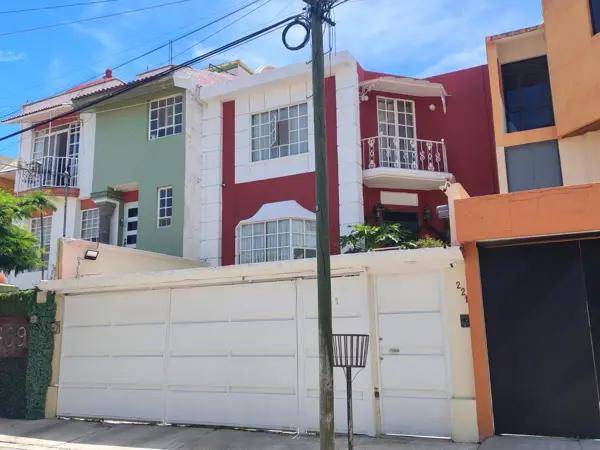 CASA EN VENTA TEJEDA, CORREGIDORA