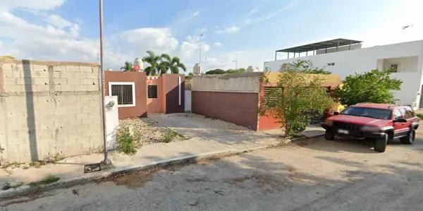 CASA EN VENTA EN COL. CAUCEL, MERIDA