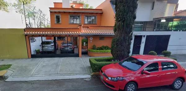 BONITA CASA EN VENTA EN COYOACAN, CDMX