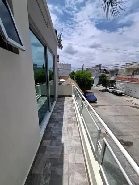 Casa en venta en Jardines de Santa Isabel, Guadalajara con 3 recámaras y facilidad de crédito