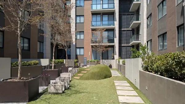 DEPARTAMENTO EQUIPADO EN RENTA | TORRE ÁMBAR 1 – VÍA CORDILLERA