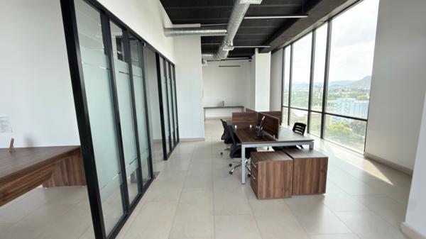 Oficinas amuebladas para 10 personas, 2 cubículos en V Carranza