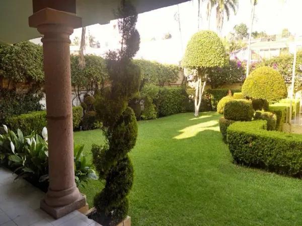 Casa con gran terraza ubicada en Acapatzingo, Cuernavaca