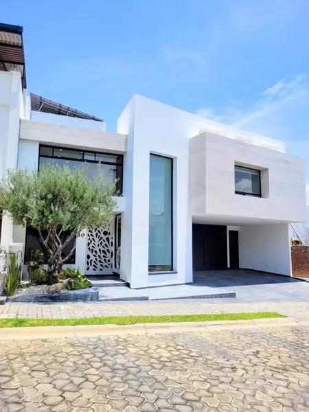 Espectacular residencia en Parque Cairo, Lomas de Angelópolis 2