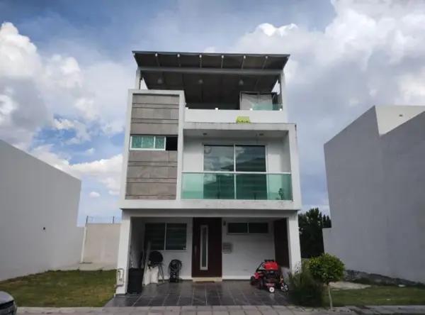 CASA EN VENTA EN ARBOLEDAS DEL PEDREGAL, PUEBLA