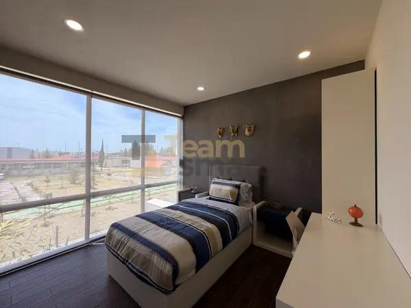 TOWNHOUSE EN VENTA | 170 metros | 3 recámaras, 3.5 baños, 2 estacionamientos