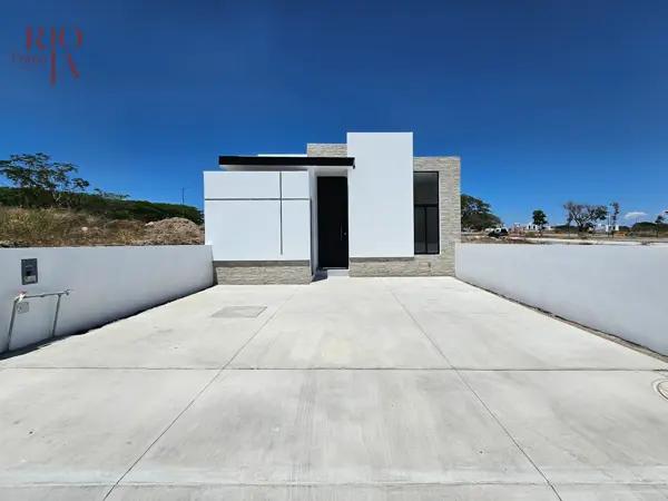 Casa en Venta en Punto Rioja Residencial | Excelente Plusvalía en Zona Norte de Colima